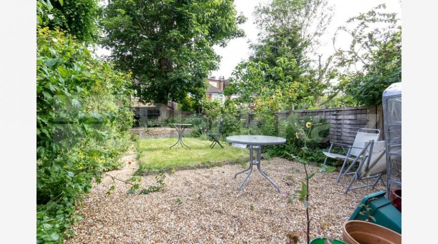 			Amazing Garden Flat !, 2 Bedroom, 1 bath, 1 reception Flat			 Lausanne Road, Crouch End / Harringay Ladder